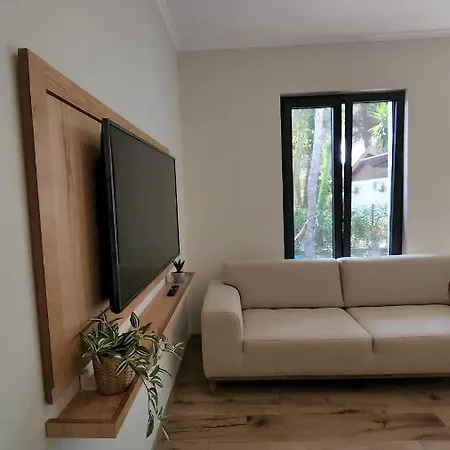 Cozy Pinetrees House Σπίτι διακοπών