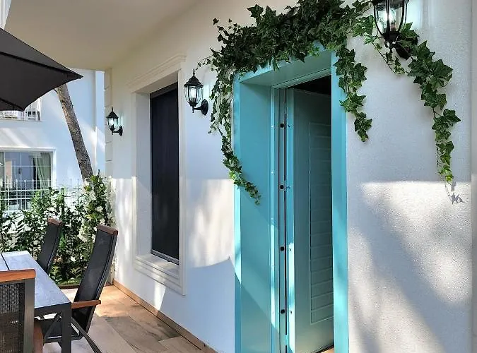 Cozy Pinetrees House Golem (Tirana)
